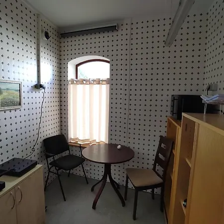 Jaama & Office In A Historic Wooden House Apartment